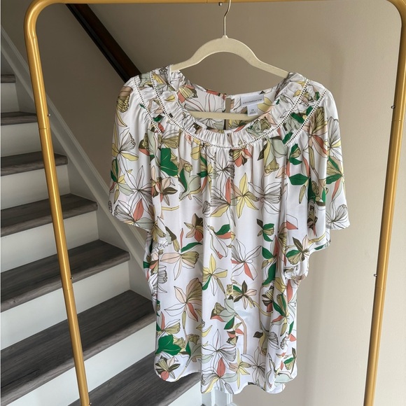 #13 Liz Claiborne Floral Top - Picture 1 of 4